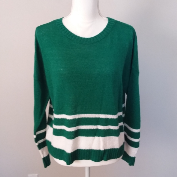 SO Green Knit Sweater with White Stripes. - Picture 2 of 11